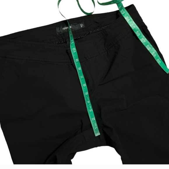 TORRID Black Stretch Ankle Pants 16XS - Picture 3 of 8